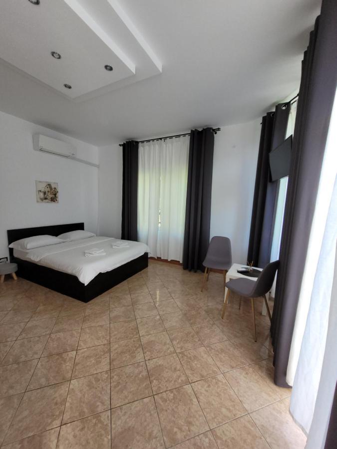 Casa Patryk Hotel Orşova Екстериор снимка