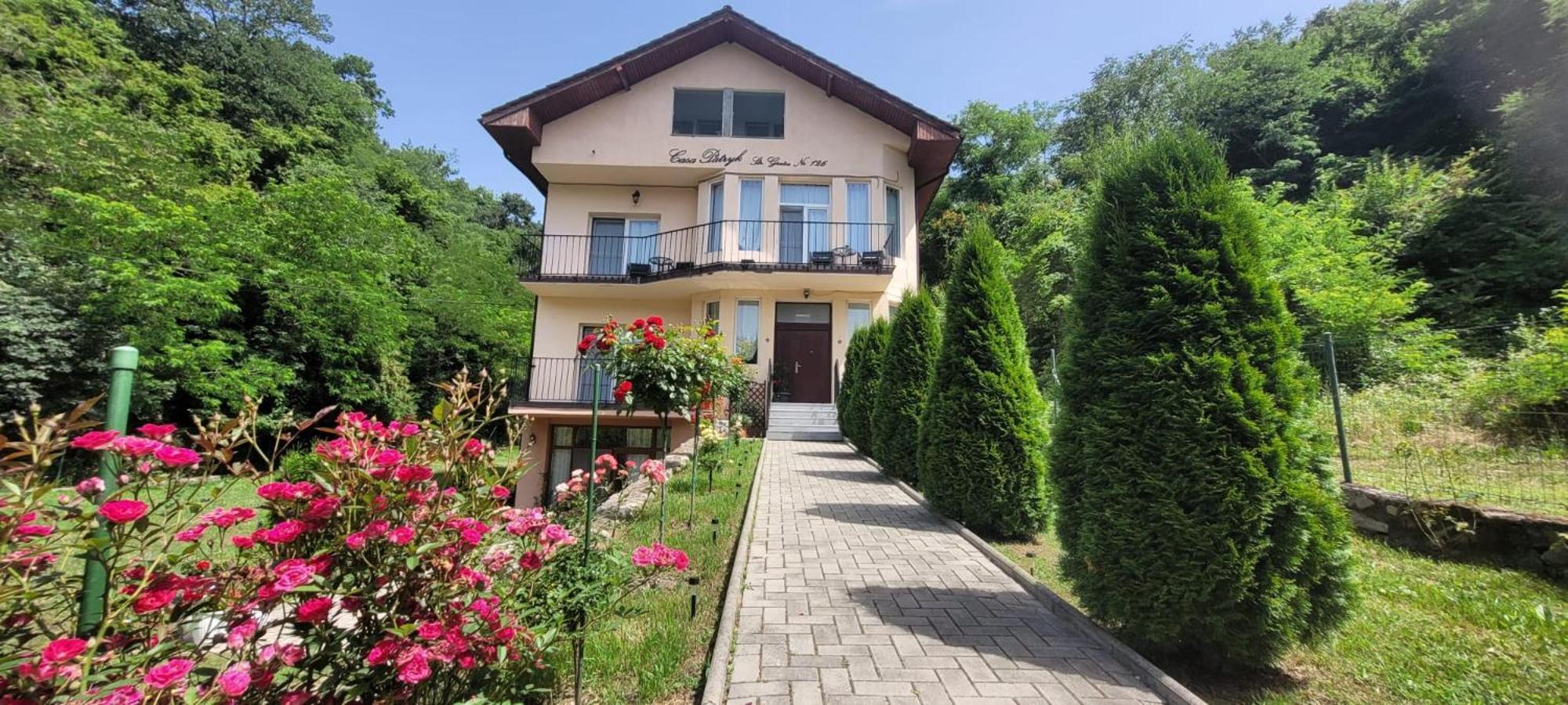 Casa Patryk Hotel Orşova Екстериор снимка